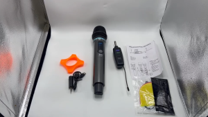 ไมค์ลอยไร้สาย ไมค์ลอย ไมค์โครโฟน ไมโครโฟนเดี่ยว ถ่านชาร์จได้18650 ตัวรับสัญญาณ ไมค์ลอยไร้สาย ไมโครโฟนแบบพกพา