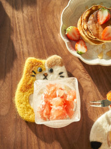 Creative Cute Wool Felt Cup Mat: Heat Insulation & Absorbent Desktop Pad