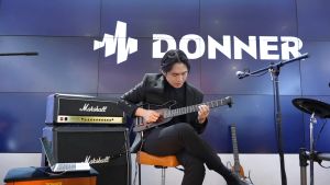 Donner Hush X Silent Guitar Portable Gitar Elektrik - Natural