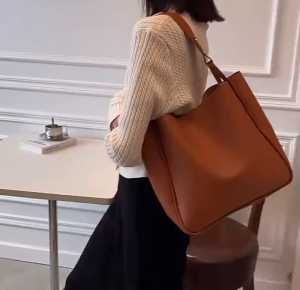 Vintage Handbag Women Large Capacity Soft Leather Bag Korea Casual Beg Tangan 手提包包