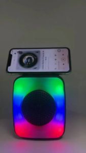 fenyueer Speaker Bluetooth Super Full Bass Robot Mini Penyesuaian Volume Subwoofer Mengejutkan Suara Surround Aktif Berkualitas Tinggi Efek Lampu LED Speaker Portabel Luar Ruangan Radio FM
