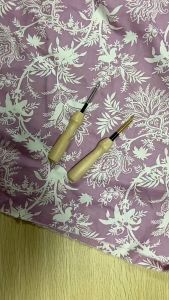 Wooden Handle Embroidery Pen Embroidery Needle Pen for DIY Craft Stitching Applique Embellishment