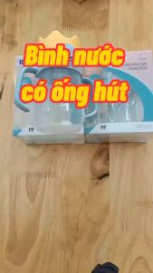 Bình nước cho bé bình nước có ống hút bình tập uống cho bé bình nước Kichilachi 240ml hình vương miện bé uống nước được mọi tư thế (không BPA)