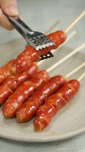 [ Chỉ giao HCM & Hà Nội ] Xúc xích Klobasa Praha 500g Ông già Ika