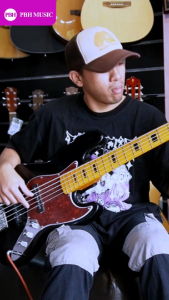 BLW 5 String Jazz Bass- White