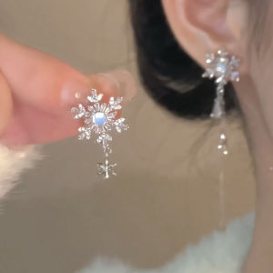 Elegant Asymmetric Snowflake Zircon Tassel Earrings Womens Luxury Fashion Jewelry Alloy/Plated Silver/Plated Gold