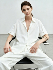 AMII | Simple Collar Batwing Sleeve Metal Button White Shirt