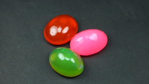 พลอยโอปอลหลากสีธรรมชาติ 100% ประกายไฟสวยงาม น้ำหนัก 9.35 กะรัต