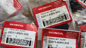Slider Piece – Click 125i v1 v2 v3 / 150i v1 v2 / 160i / PCX 150 & 160 / ADV 150 & 160 / AirBlade 150 & 160 / Genio / Giorno 125 .. CVT Drive Face Slider Guide Set (22132-KWN-900) for Motorcycles Scooter parts...