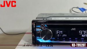 JVC รุ่น KD-T952BT เครื่องเสียงติดรถยนต์ 1DIN ของเเท้ เสียงดี เล่น, บลูทูธ, MP3 USB BLUETOOTH และรับไฟหรี่อัตโนมัติ จอแสดงผล LCD เปลี่ยนสี รองรับไฟหรี่อัตโนมัติ - มีฟังค์ชั่น SUPER BASS