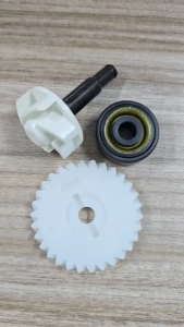 ชุดใบพัดปั้มน้ำ Yamaha VR 150 ทุกรุ่น เฟือง+แกน+ซีลปั้มน้ำ ชุดใหญ่ ยามาฮ่า วีอาร์ 150 ชุดเฟืองใบพัดปั้มน้ำมอไซค์ vr 150 มาตรฐาน พร้อมใช้งาน