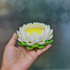 ฐานบัวรองพระดินปั้น รองพระ รององค์เทพ ขนาด 3 นิ้ว (วัดบริเวณสีเหลือง ไม่รวมกลีบ)