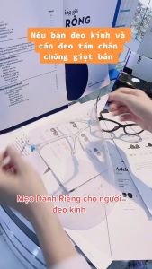 MIẾNG CHẮN GIỌT BẮN tấm che mặt chống dịch đồ bảo hộ mùa dịch Covid-19 mắt kính bảo vệ mặt khi ra đường dụng cụ ngăn cản giọt bắn bằng nhựa dẻo