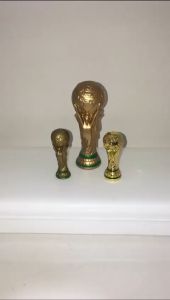 Figure Miniatur Trofi Piala Dunia 2022 Penggemar Sepak Bola World Cup Trophy Pajangan Hiasan Hadiah Untuk Penggemar Sepakbola Trofi