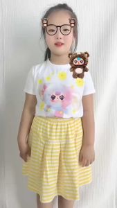 Set váy xếp ly vải thun sọc ngang có quần chip trongin hing baby theer hoa cúc 6kg-33kg.GBEO22.SUKAKIDS