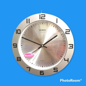 Jam dinding diamond 232 30cm quartz dan sweep silent
