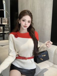 เสื้อสเวตเตอร์ถักคอวีสีแดง ทรงเข้ารูป แขนยาว สำหรับผู้หญิง ฤดูใบไม้ร่วง/ฤดูหนาว เสื้อชั้นในสไตล์เกาหลี ดีไซน์ไฮเอนด์