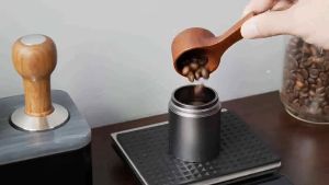 High Precision CNC Steel Grinding Core Manual Coffee Bean Grinder Conical Burr Mill Bean Hand Grinder