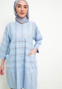 MFMW Halimoutu: Tunik Biru Motif Salur