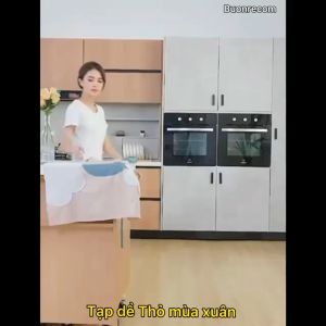 Tạp Dề Hoa Thỏ Có Túi Và Khăn Lau Tạp Dề Nấu Ăn Chống Bắn Tiện Lợi Cho Chị Em Nội Trợ A1162