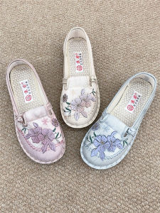 Spring Summer New Style Beijinger Womens Single Shoes Embroidered Breathable Ethnic Style Light Weight Comfortable Mom Shoes