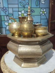 Pajangan tepak sirih segi delapan full ukiran halus bahan kuningan lama