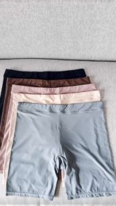 ESUNA กางเกงเซฟตี้สำหรับผู้หญิง เลกกิ้ง ความยืดหยุ่นสูง ผ้าเป็นมิตรกับผิวหนัง นุ่ม สวมใส่สบาย เย็น กางเกงบ็อกเซอร์ขนาดใหญ่