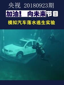 Multi-function Escape Hammer Car Safety Hammer Mini Window Breaker Seatbelt Cutter Car Emergency Kit Safety Tools