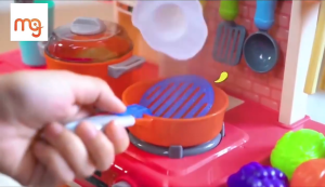 Kitchen Stove Toy Simulated Jet Sound Effect Kitchen Toy Gift Set Dining Table Cooking Kitchen Utensils Toy Set
