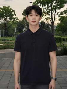 เสื้อโปโลแขนสั้นสีดำ ทรงหลวม สำหรับผู้ชาย ฤดูร้อน 2025 เสื้อยืดคอกลมแขนสั้นสไตล์อเมริกัน ทรงเข้ารูป ทรงเข้ารูป