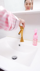 Brilliant Skin Foaming Facial Cleanser Whitening and Blemish Control