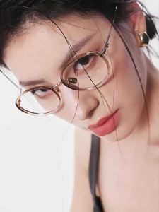 BOLON | Light Titanium Oval Trendy Versatile Glasses Frame