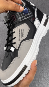 DILOOK S072 Sepatu Pria Sepatu Fashion Sporty Trendi Ringan Nyaman Sepatu Casual Trendy