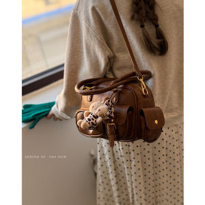 Retro Bowling Bag Womens 2024 New Commuter Shoulder Bag Luxury Feel Boston Pillow Bag Soft PU Leather Casual Pure Color