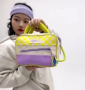 【ส่งจากกทม|พร้อมสต็อก】 กระเป๋าเครื่องสำอางสีตัดกัน กระเป๋าเครื่องสำอางมีหูหิ้วจุของได้เยอะ จุของได้เยอะ กระเป๋าเครื่องสำอางพกพาสไตล์เกาหลี