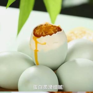 Combo 12 [Mua 10 Tặng 2]  Trứng Vịt Biển Muối Nội Địa Trung - Trứng Muối Bắc Hải Trung Quốc