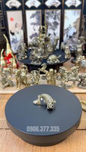 Tượng Nhỏ Bằng Đồng Kiểu Dáng Con Cá Chép Nhảy Rồng (Kích Thước: 1.6 x 3.4cm)