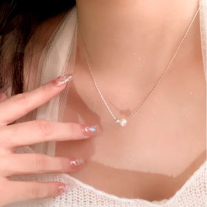 Minimalist Pearl Bean Snake Bone Necklace Womens Luxury Clavicle Chain High-End Sensation Sweater Chain Jewelry Accessory