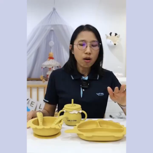 MISTER FOX แก้วดื่มน้ำ และแก้วขนม 2 in 1 พร้อมฝาปิด 250ml.