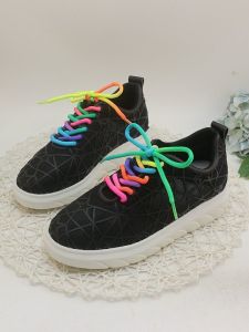 รองเท้าผ้าใบแบบผูกเชือกสำหรับวิ่งสำหรับนักเรียนและนักศึกษา เสื้อผ้าลำลอง ส้นแบน หนังวัว รองเท้าส้นแบนแบบสวมสำหรับผู้หญิง รองเท้าสีขาวแบบลำลอง