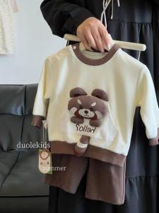 ชุดกีฬาฤดูใบไม้ร่วงสำหรับเด็กชาย ชุดกระดุมสองชิ้น เสื้อผ้าเด็กชายและเด็กหญิง เสื้อคลุมกันหนาวแบบสวมหัว ขนสัตว์