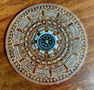 LA BÀN PHONG THỦY 72 LONG XUYÊN SƠN - TIẾNG VIỆT - TÂM LA BÀN 4CM. La Bàn Tay Cầm 4Cm La Bàn Phong Thủy Sử Dụng Trong Kiến Trúc La Bàn Phong Thủy 5 Năm Bảo Hành - Lazada