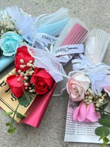 Bó Hoa Sữa Pha Lê Nhỏ Tặng Giáo Viên Ngày Nhà Giáo Hoa Hồng Vĩnh Cửu Hoa Sữa Pha Lê Sáng Tạo Cho Khách Hàng Quà Tặng Sáng Tạo