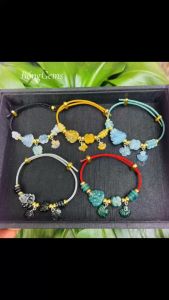 vòng tay nữ hồ ly chúa thạch anh tóc vàng tự nhiên vip mix cỏ 4 lá ngũ điếu tóc vàng charm bướm hồ điệp và charm quạt tóc vàng vip móc bạc cao cấp vòng tay đá phong thủy hợp mệnh thổ mệnh kim trnag sức thiết kế đủ hóa đơn thẻ bảo hành
