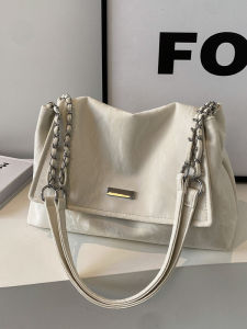Casual Soft Surface Large Capacity Womens Shoulder Bag Trendy Commuter Chain Bag City Simple Style Single Shoulder Tote Bag