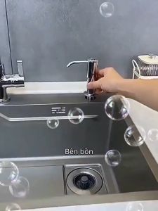 Combo vòi bơm dẫn nước rửa chén xà phòng chất liệu lắp bồn rửa bát xoay 360 độ không gian bếp