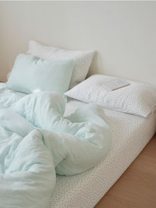 White Blue Floral Quilted Cotton Bedspread All Seasons