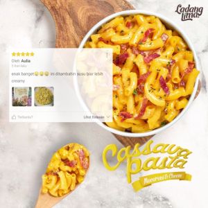Pasta Macaroni 500gr - Ladang Lima Cassava Pasta Gluten Free\\n\\n Mengenal Pasta Tanpa Gluten Untuk Vegetarian\\n\\n Apa Itu Pasta Tanpa Gluten?\\n\\nPasta tanpa gluten adalah makanan yang dibuat tanpa menggunakan gandum atau produk lain yang mengandung gluten. Ini menjadi pilihan yang ideal bagi vegetarian dan orang-orang dengan intoleransi gluten. Pasta tanpa gluten ini bisa dibuat dari berbagai bahan alami seperti kacang manis, kentang, dan ubi kayu.\\n\\n Keuntungan Pasta Tanpa Gluten Untuk Vegetarian\\n\\nMengkonsumsi pasta tanpa gluten memiliki beberapa keuntungan, terutama bagi vegetarian. Berikut adalah beberapa keuntungan tersebut:\\n\\n- Mengurangi risiko alergi dan intoleransi gluten\\n- Membantu menjaga keseimbangan nutrisi dalam diet vegetarian\\n- Meningkatkan variasi menu makanan sehat\\n\\n Ladang Lima Cassava Pasta - Alternatif Pasta Alami\\n\\n Keunggulan Pasta Dari Kacang Manis\\n\\nLadang Lima Cassava Pasta adalah alternatif pasta alami yang dibuat dari kacang manis. Pasta ini memiliki beberapa keunggulan dibandingkan pasta biasa, seperti:\\n\\n- Mengandung lebih banyak serat dan nutrisi\\n- Lebih mudah dicerna oleh tubuh\\n- Cocok untuk vegetarian dan orang-orang dengan intoleransi gluten\\n\\n Nutrisi Pasta Macaroni Gluten Free\\n\\nPasta Macaroni Gluten Free dari Ladang Lima Cassava Pasta memiliki kandungan nutrisi yang baik untuk tubuh. Beberapa nutrisi penting yang terdapat dalam pasta ini adalah:\\n\\n- Karbohidrat kompleks\\n- Serat\\n- Protein\\n- Vitamin dan mineral seperti vitamin B dan zat besi\\n\\n Cara Menggunakan Pasta 500gr Untuk Diet\\n\\n Tips Mengolah Pasta Untuk Diet Sehat\\n\\nBerikut adalah beberapa tips mengolah pasta untuk diet sehat:\\n\\n- Pilih pasta tanpa gluten yang dibuat dari bahan alami\\n- Tambahkan sayuran segar sebagai pelengkap makanan\\n- Hindari penggunaan minyak atau lemak berlebihan saat memasak pasta\\n- Konsumsi pasta sebagai bagian dari makanan seimbang yang mencakup protein dan sayuran\\n\\n Resep Makanan Sehat Dengan Pasta 500gr\\n\\nBerikut adalah resep makanan sehat dengan Pasta Macaroni Gluten Free 500gr:\\n\\n Salad Pasta\\n\\nBahan:\\n\\n- Pasta Macaroni Gluten Free 500gr\\n- Tomat cherry\\n- Timun\\n- Keju parmesan\\n- Minyak zaitun\\n- Bawang bombay\\n\\nCara membuat:\\n\\n1. Rebus pasta hingga matang.\\n2. Potong tomat cherry dan timun menjadi irisan tipis.\\n3. Panaskan minyak zaitun dan tumis bawang bombay hingga harum.\\n4. Campurkan pasta, tomat cherry, timun, dan tumisan bawang bombay.\\n5. Taburi dengan keju parmesan.\\n\\n Pasta dengan Sayuran\\n\\nBahan:\\n\\n- Pasta Macaroni Gluten Free 500gr\\n- Brokoli\\n- Wortel\\n- Bawang merah\\n- Minyak zaitun\\n\\nCara membuat:\\n\\n1. Rebus pasta hingga matang.\\n2. Potong brokoli dan wortel menjadi irisan tipis.\\n3. Panaskan minyak zaitun dan tumis bawang merah hingga harum.\\n4. Tambahkan brokoli dan wortel ke dalam tumisan bawang merah.\\n5. Campurkan pasta dengan sayuran yang telah ditumis.\\n\\nSemoga artikel ini membantu Anda dalam memahami pasta tanpa gluten dan cara menggunakannya untuk diet sehat. Selamat mencoba resep-resep di atas!\n}