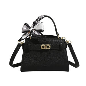 UR | Trendy Fashionable Casual Handbag