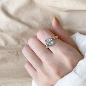 Womens Crystal Ring Moonlight Quartz Strawberry Crystal Grey Pearl Small Ins Style Jewelry Fashionable Austrian Crystal